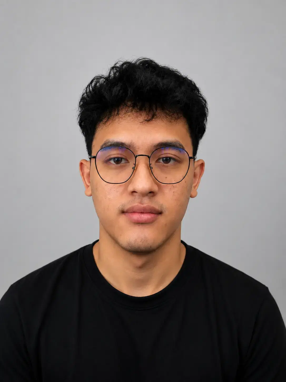 Portrait of Kaka Alfuna Zhafran, AI Engineer at Monolit labs