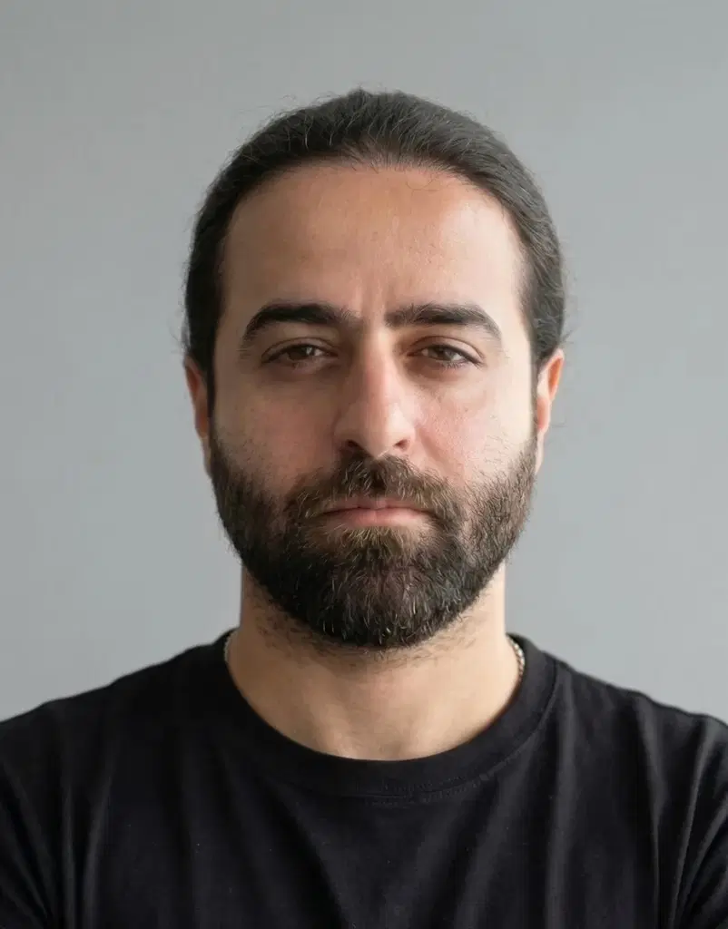 Shahab, DIRECTOR OF PRODUCTS & OPS at MONOLITLABS